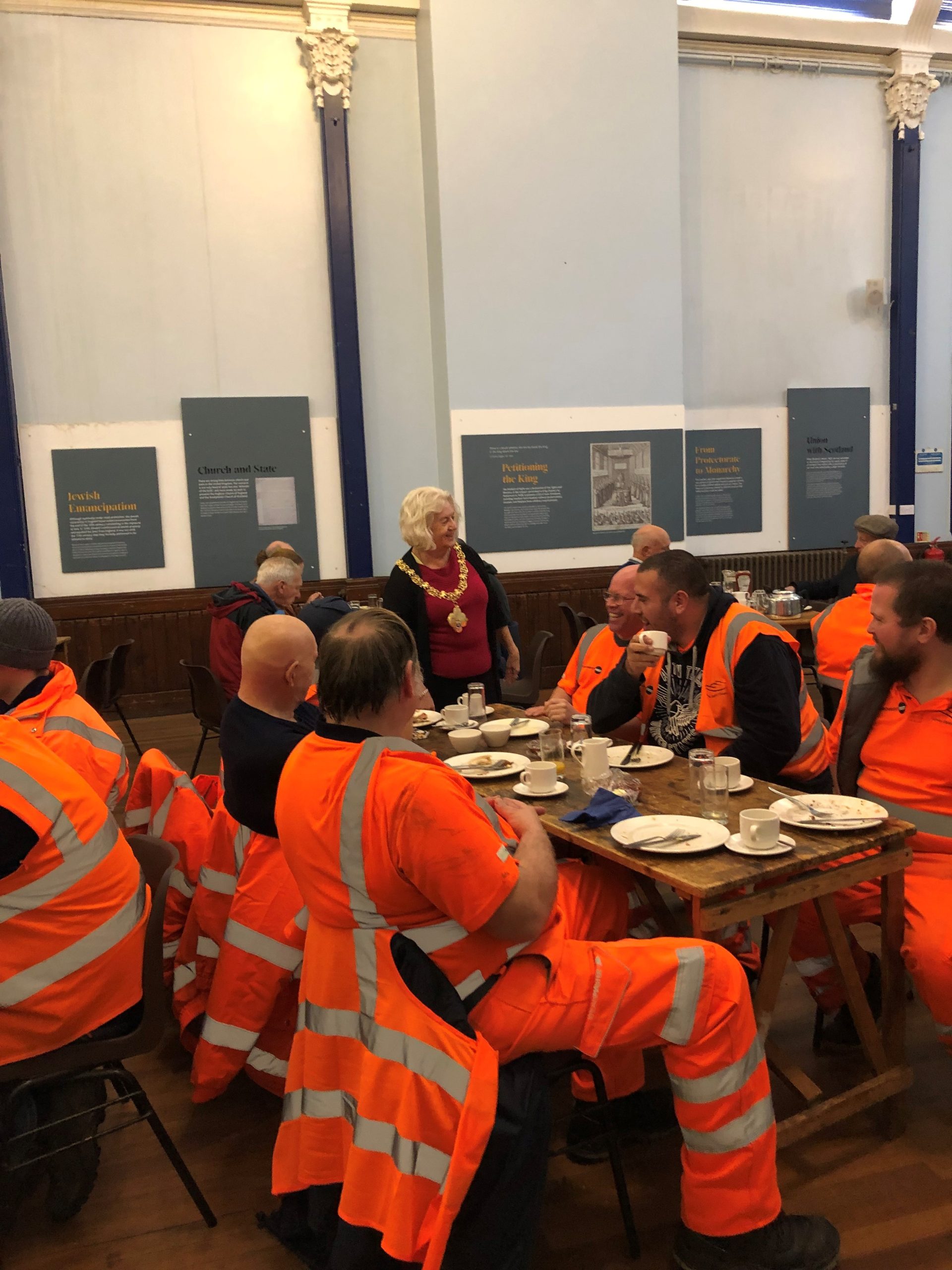 The Mayor of Lewes hosted a breakfast for the street cleaners who worked through the night after Bonfire 2022
