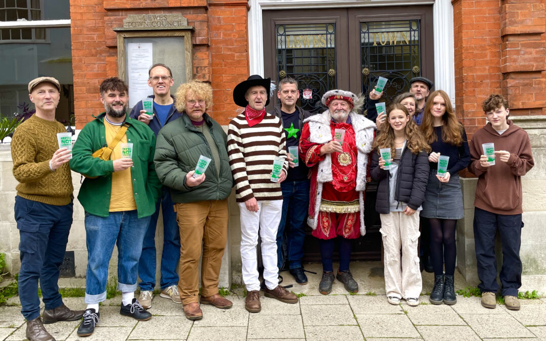 Lewes Town Council’s reusable cup scheme returns for Bonfire 2024 as councillors urge habit change